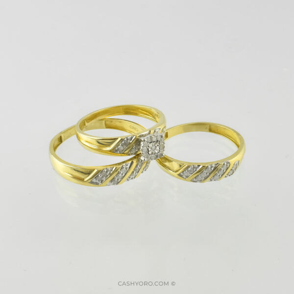 Juego de tres anillos de oro de 10 kilates con diamantes para matrimonio, peso 5.7 Gr Cash y oro