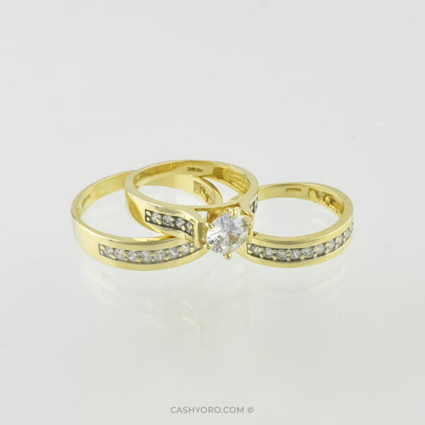 Juego de tres anillos de oro de 14 kilates con piedra de zirconia para matrimonio, peso 8.2 Gr Cash y oro